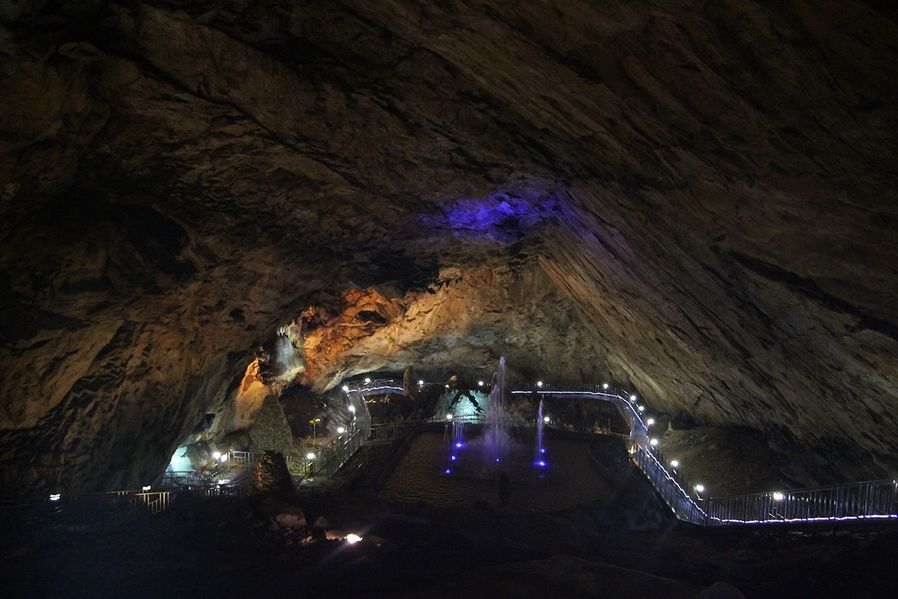 용총 동굴